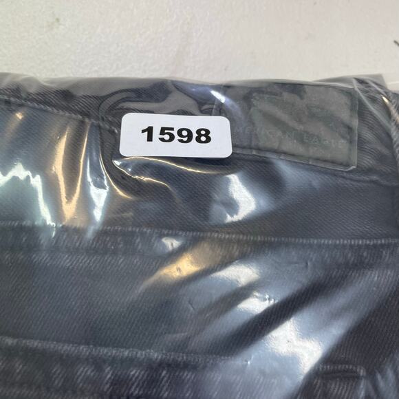 American Eagle Low Rise Skater Black Denim Jeans size 10 Short - Picture 15 of 15